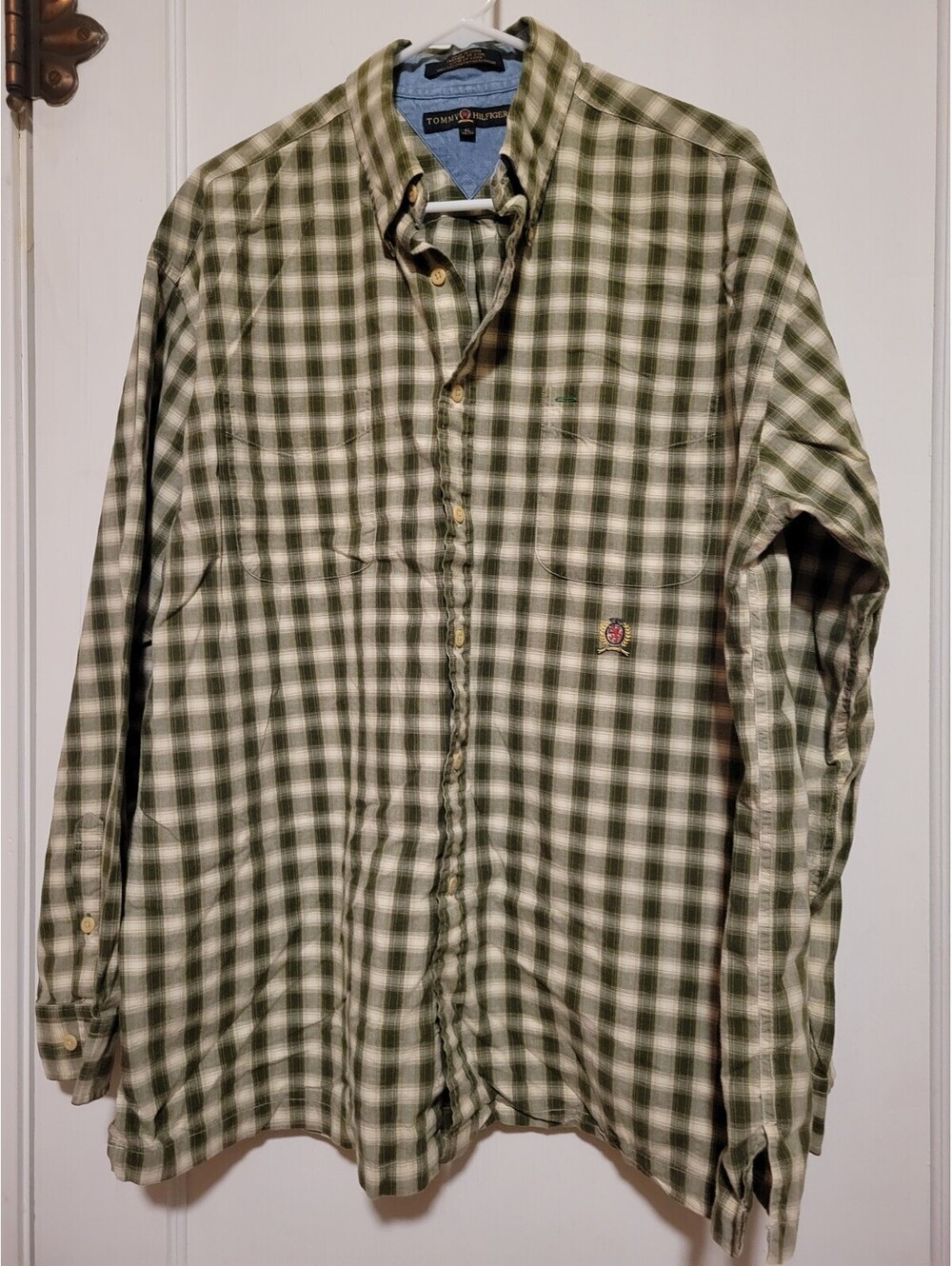 Tommy Hilfiger Men’s XL Plaid Shirt Green white Long Sleeve Button Up